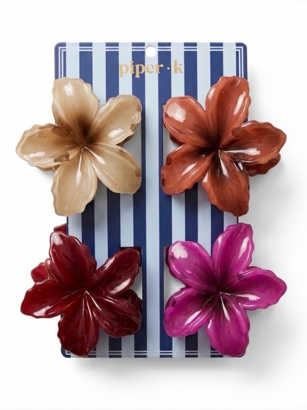 NWT ⚜️🌺⚜️ Piper K Beautiful Hawaiian
Plumeria Hair Claw Clips Set of 4